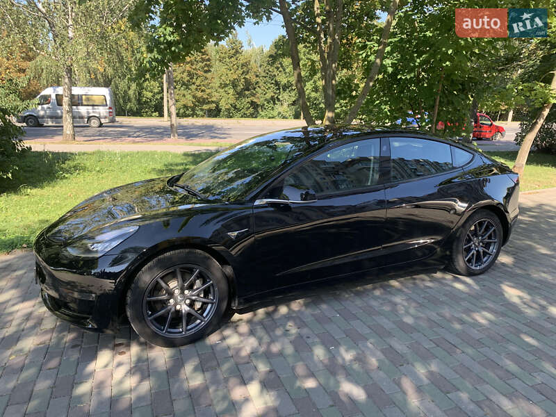 Седан Tesla Model 3 2018 в Хмельницькому