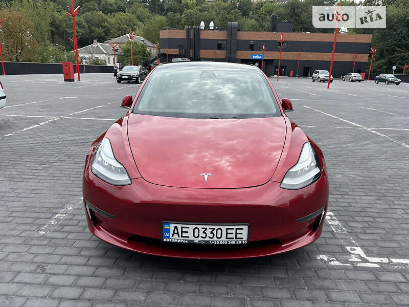 Седан Tesla Model 3 2019 в Києві