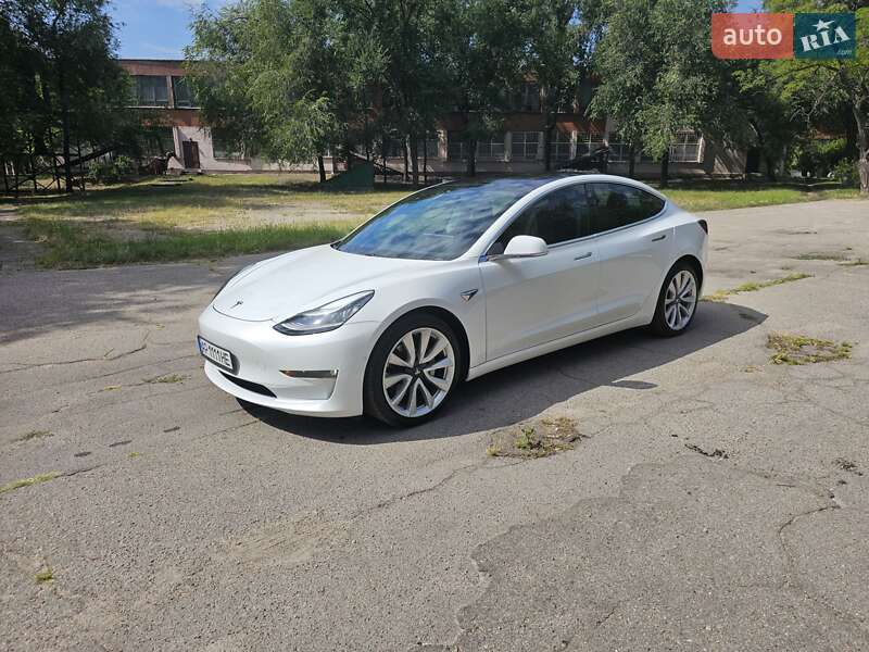 Седан Tesla Model 3 2018 в Запорожье
