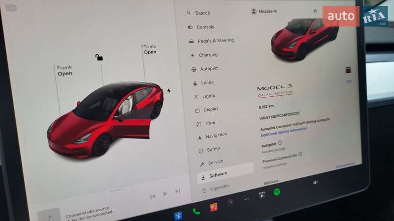 Седан Tesla Model 3 2022 в Киеве