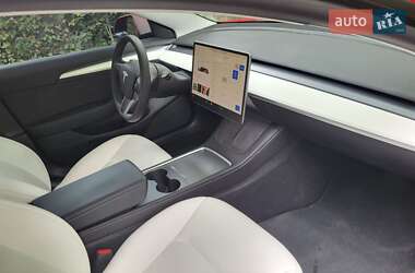 Седан Tesla Model 3 2022 в Киеве