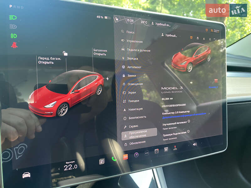 Седан Tesla Model 3 2018 в Ровно