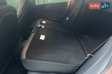 Седан Tesla Model 3 2023 в Сумах