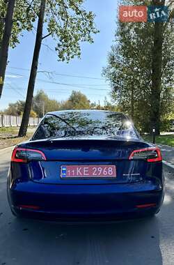 Седан Tesla Model 3 2019 в 