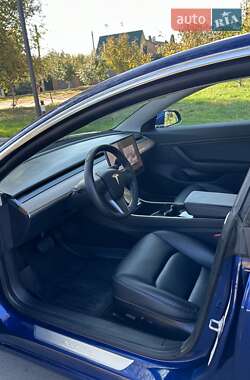 Седан Tesla Model 3 2019 в 