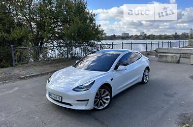 Седан Tesla Model 3 2019 в Черкассах