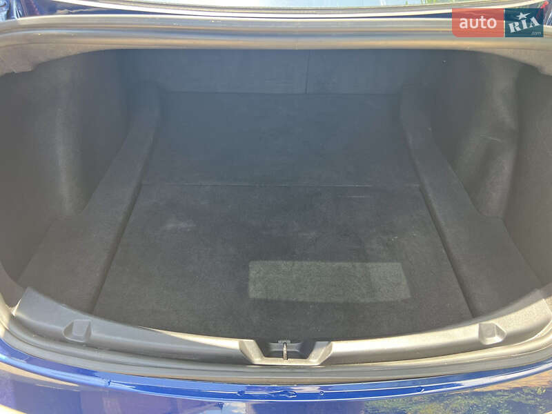 Седан Tesla Model 3 2018 в Запоріжжі