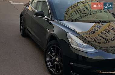 Седан Tesla Model 3 2018 в Киеве