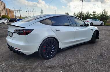 Седан Tesla Model 3 2021 в Дніпрі