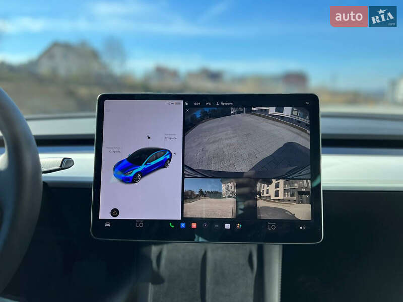 Седан Tesla Model 3 2022 в Львове
