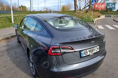 Седан Tesla Model 3 2022 в Виннице