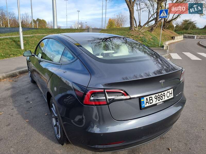 Седан Tesla Model 3 2022 в Вінниці