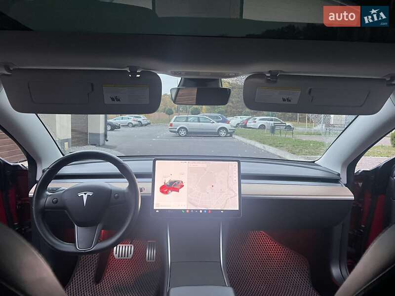 Седан Tesla Model 3 2018 в Вінниці