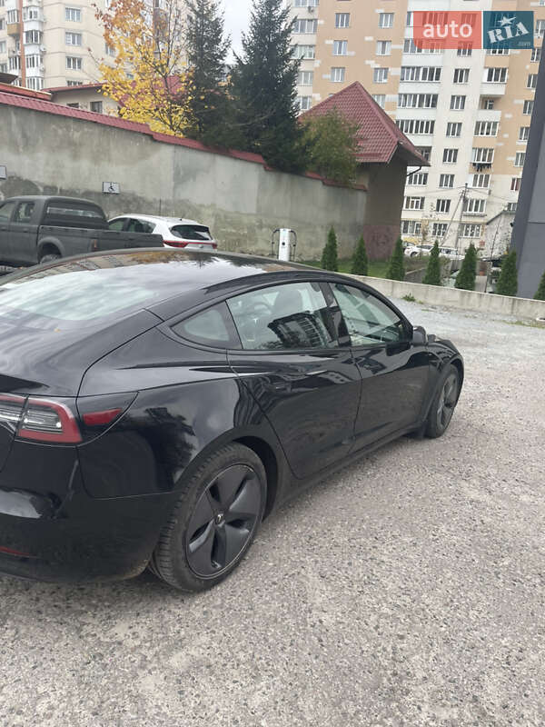 Седан Tesla Model 3 2019 в Львове