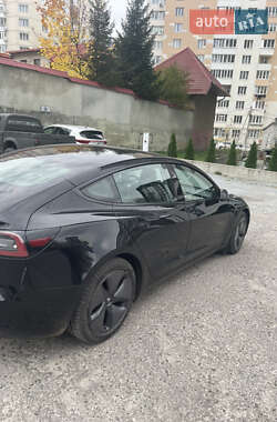 Седан Tesla Model 3 2019 в Львове