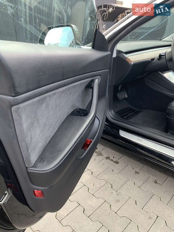 Седан Tesla Model 3 2019 в Калуші фото 12 Седан Tesla Model 3 2019 в Калуші
