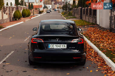 Седан Tesla Model 3 2022 в Чернівцях