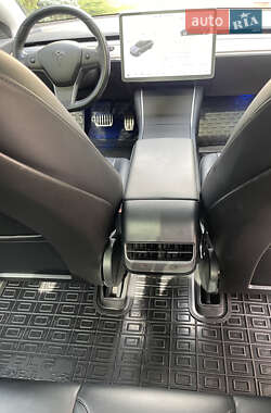 Седан Tesla Model 3 2018 в Одессе