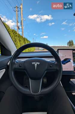 Седан Tesla Model 3 2018 в Черкассах