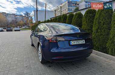 Седан Tesla Model 3 2018 в Черкассах