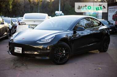 Седан Tesla Model 3 2018 в 