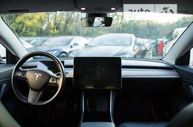 Седан Tesla Model 3 2018 в 