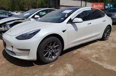 Седан Tesla Model 3 2021 в Львове