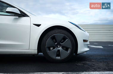 Седан Tesla Model 3 2022 в Львові