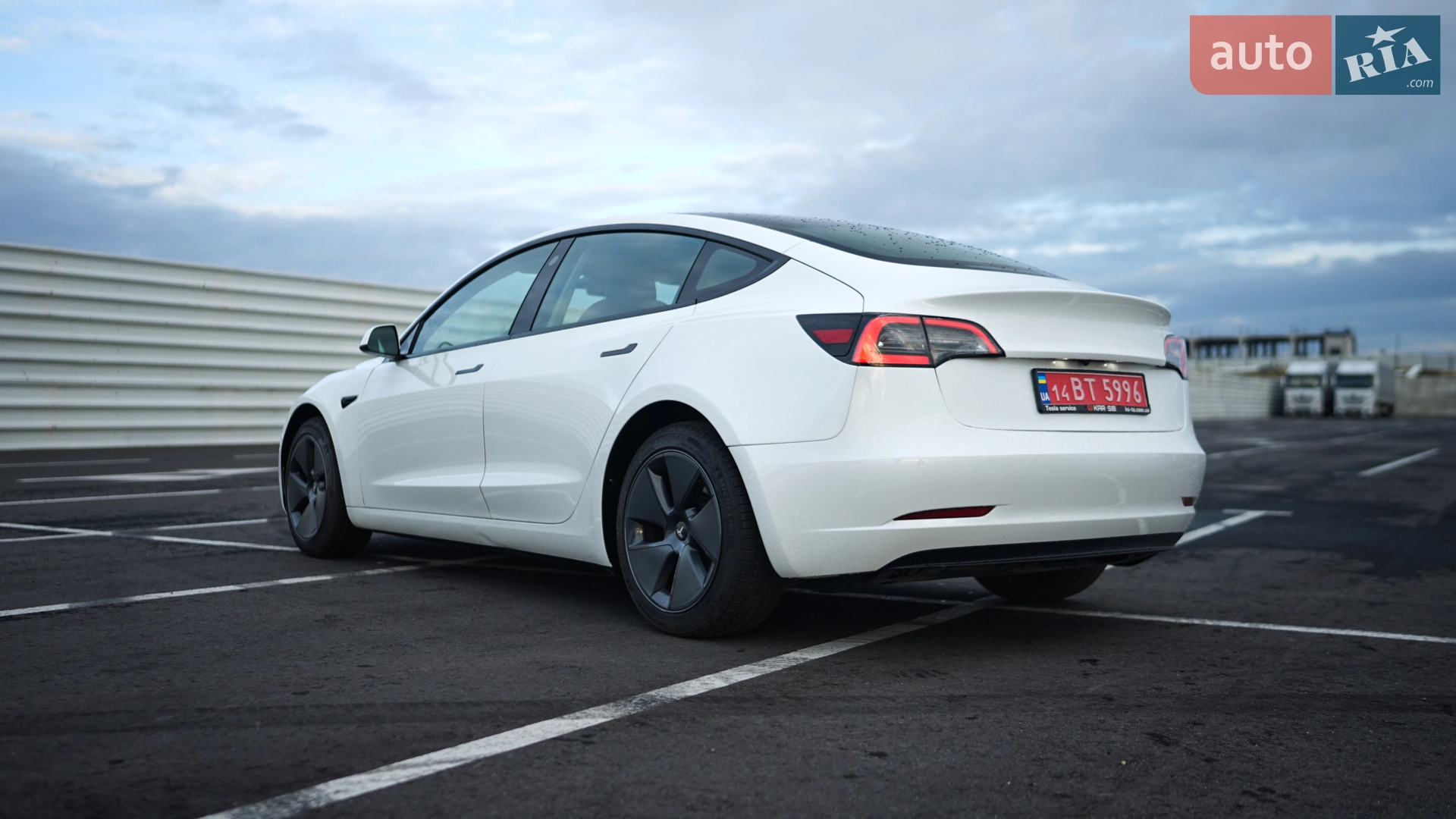 2022 Tesla Model 3 - мініатюра 16