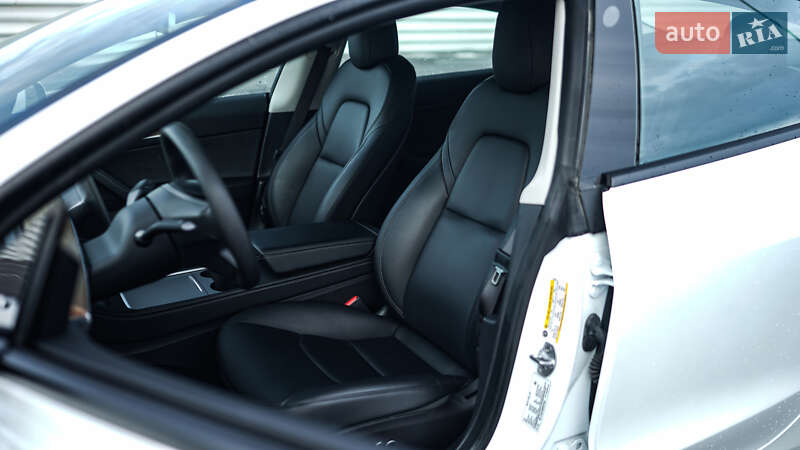 Седан Tesla Model 3 2022 в Львове фото 21 Седан Tesla Model 3 2022 в Львове