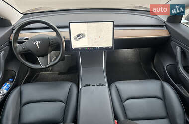 Седан Tesla Model 3 2019 в 