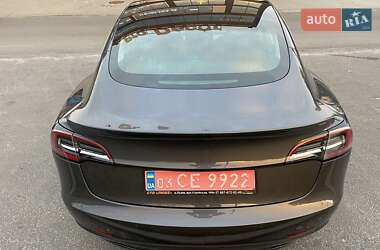 Седан Tesla Model 3 2019 в 