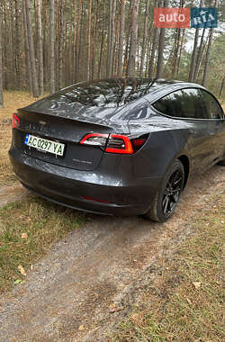 Седан Tesla Model 3 2022 в Любомле