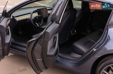 Седан Tesla Model 3 2022 в Києві