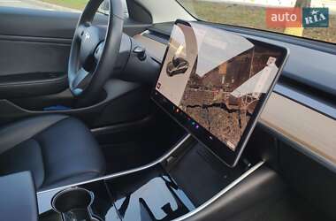 Седан Tesla Model 3 2018 в 