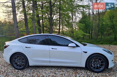 Седан Tesla Model 3 2018 в 