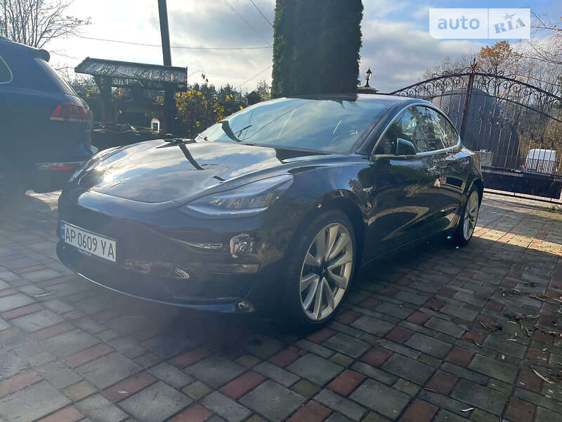 Седан Tesla Model 3 2018 в Запорожье