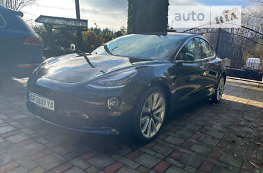 Седан Tesla Model 3 2018 в 
