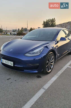 Седан Tesla Model 3 2019 в 