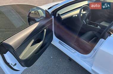 Седан Tesla Model 3 2020 в Харькове