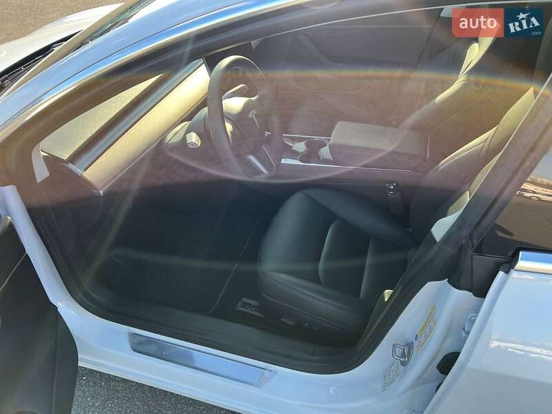 Седан Tesla Model 3 2020 в Харькове