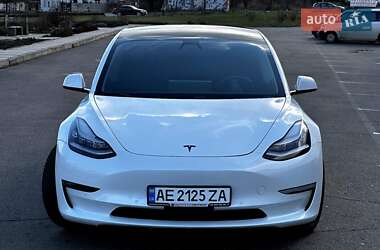 Седан Tesla Model 3 2019 в Кривому Розі