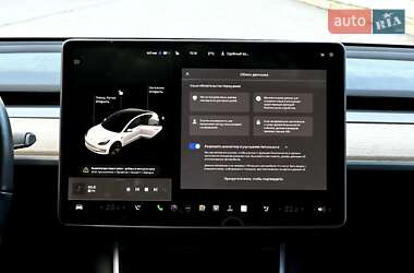 Седан Tesla Model 3 2019 в Кривому Розі