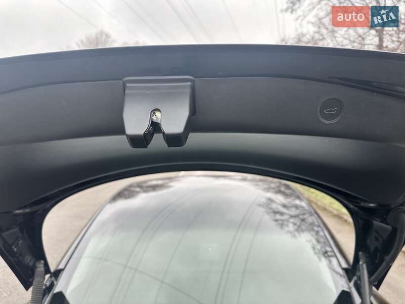 Седан Tesla Model 3 2023 в Запорожье