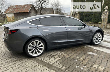 Седан Tesla Model 3 2019 в 