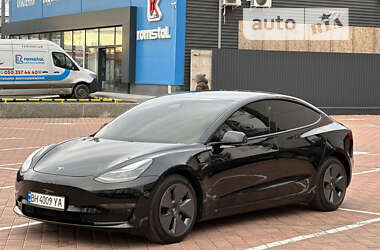 Седан Tesla Model 3 2021 в Одесі