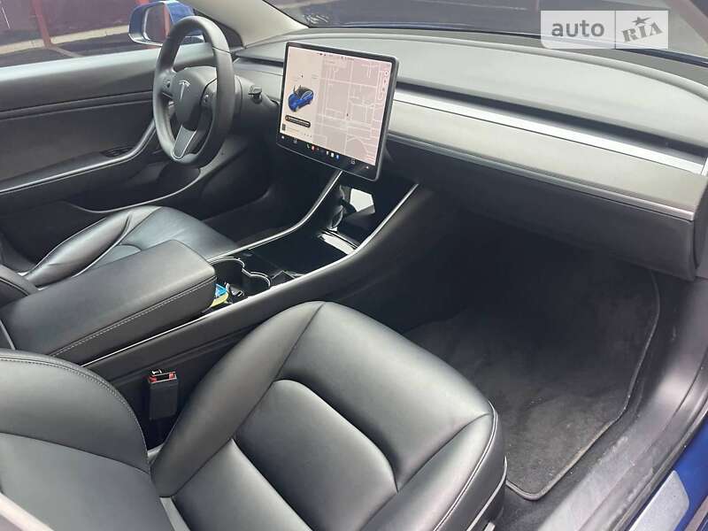 Седан Tesla Model 3 2020 в Запорожье