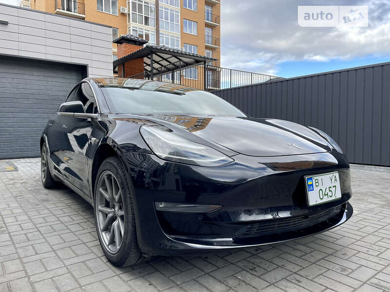 Седан Tesla Model 3 2019 в Кременчуге