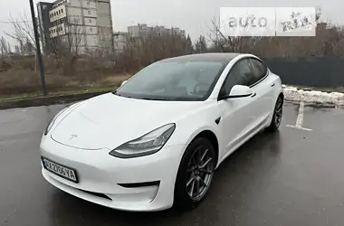 Tesla Model 3 2020