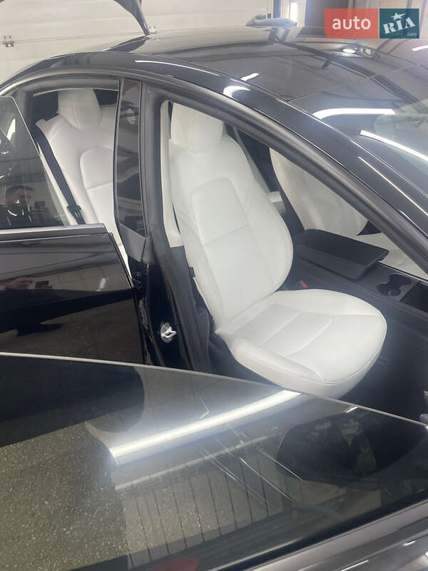 Седан Tesla Model 3 2022 в Києві фото 48 Седан Tesla Model 3 2022 в Києві
